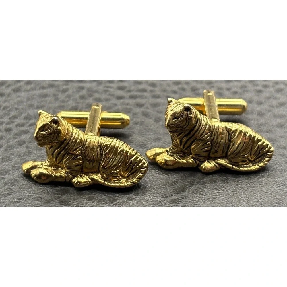 Vintage Figural Tiger Cat Cufflinks Gold Tone Unique Statement Men's Accessory